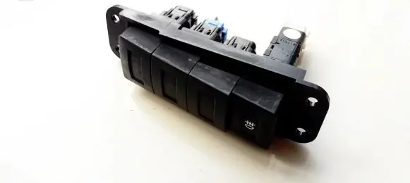 Fog light switch