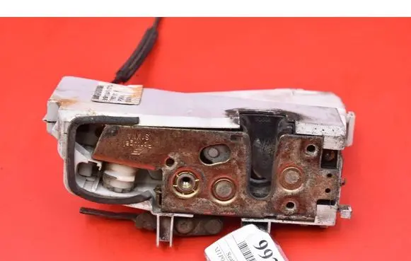 Seat Alhambra (Mk1) Front door lock 7M1837011AM