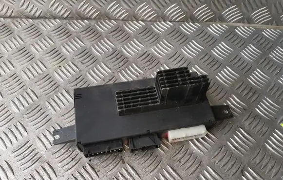 BMW 7 E38 Light module LCM 8352225