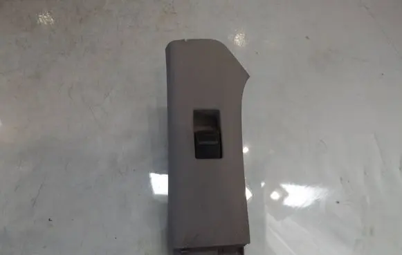 Toyota Yaris Quarter vent window switch 