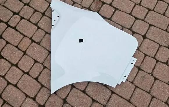 Opel Vivaro Fender
