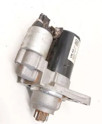 Volkswagen Golf VI Starter motor 02Z911023E