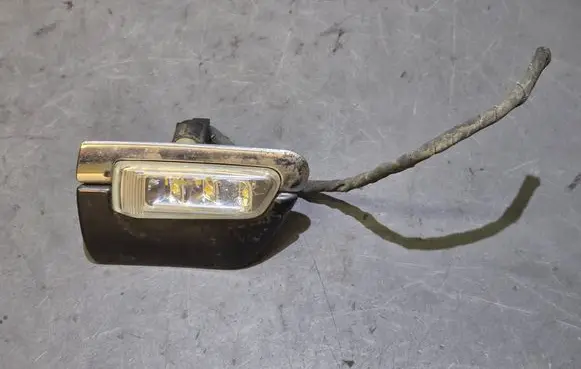 Audi A8 S8 D3 4E Front fender indicator light 4E0853973E