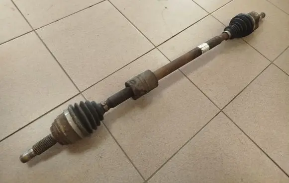Front driveshaft