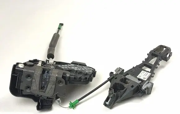 Land Rover Evoque II Rear door lock 924020300 20260427HCR0937 931594102