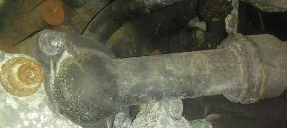 Volkswagen PASSAT B5.5 Engine coolant pipe/hose