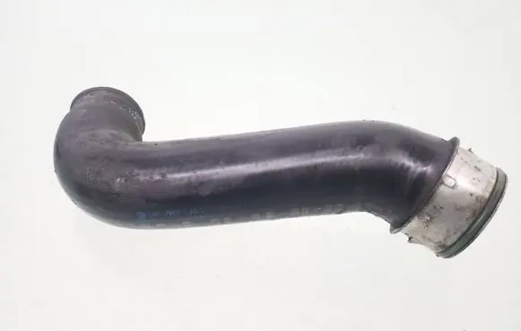 Volkswagen Golf IV Intercooler hose/pipe 1J0143828D