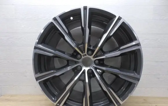R20 alloy rim