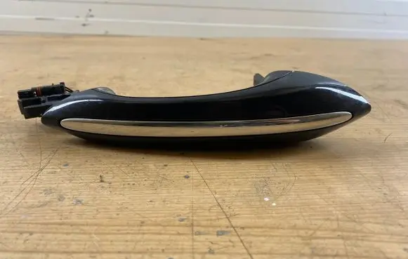 BMW 6 F06 Gran coupe Front door exterior handle 7305316