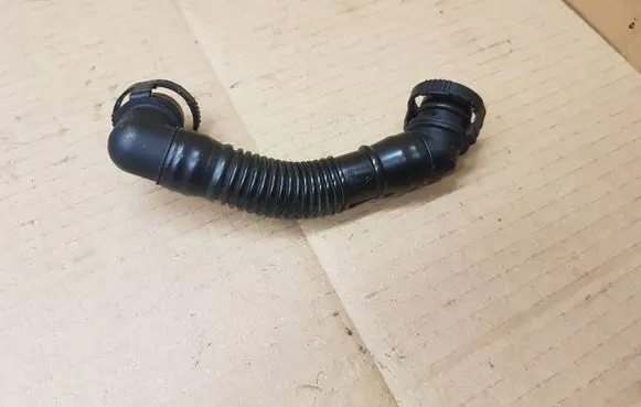 Volkswagen Eos Breather hose/pipe 03L103493