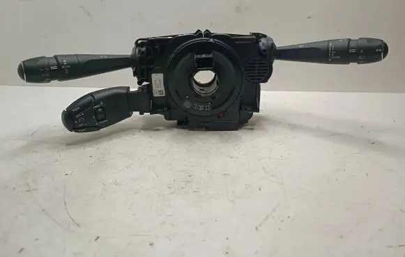 Peugeot 3008 II Indicator stalk 98262594ZD