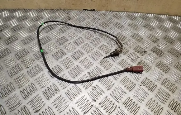 Skoda Superb B8 (3V) Exhaust gas temperature sensor 04L906088BB