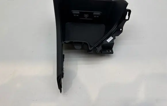 KIA Sportage Other center console (tunnel) element 84681F1000