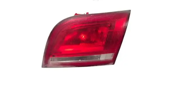 Tailgate rear/tail lights
