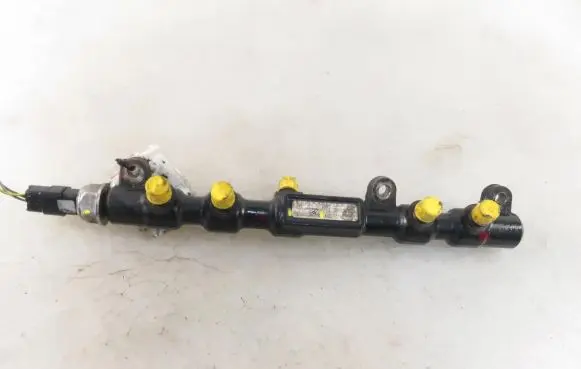 Fuel main line pipe