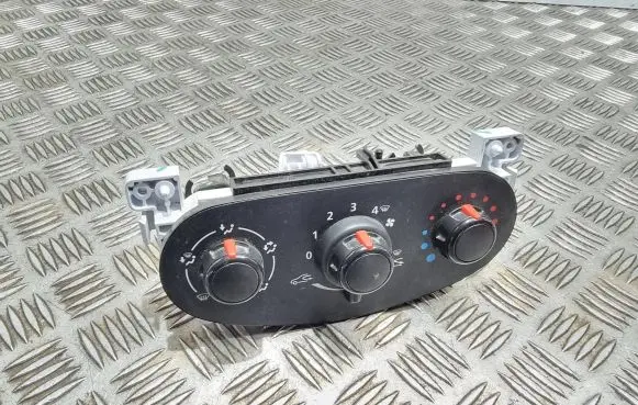 Dacia Dokker Climate control unit 1B1541300 0482268 0060173
