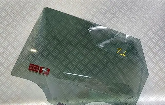 KIA Ceed Rear door window glass 