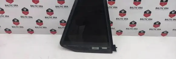 BMW 5 G30 G31 G38 Rear vent window glass 