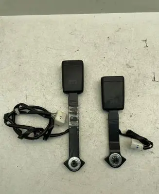 Mazda 6 Front seatbelt buckle 1052246 090708BC 1053348