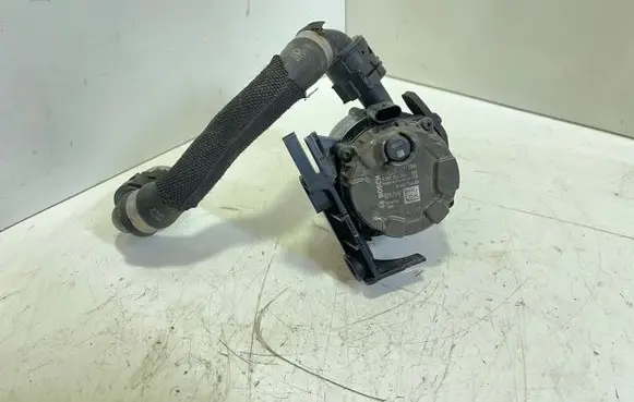 BMW 5 G30 G31 Electric auxiliary coolant/water pump 0392024094 848274401