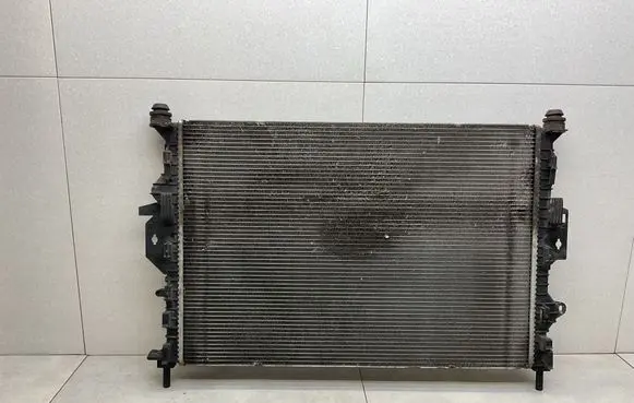 Ford Kuga I Coolant radiator 8V418C342AC