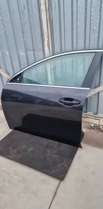 KIA Ceed Front door 