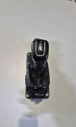 Volvo XC90 Gear shifter/selector 31437769