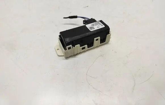 Ford Fusion II Antenna control unit DS7T18D816EM