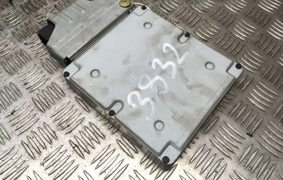 Ford Focus Engine control unit/module 98AB12A532AF S044Z 1S4FED