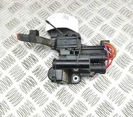 BMW 4 F32 F33 Current control relay 9296152
