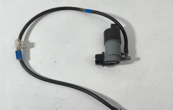 Toyota Yaris Windscreen/windshield washer pump 85330OD121