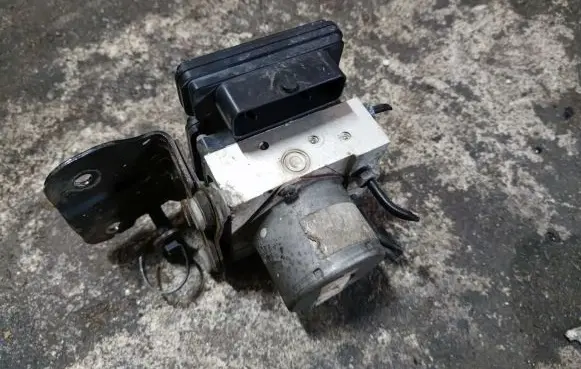 KIA Ceed ABS Pump 58920A2210 A258930500