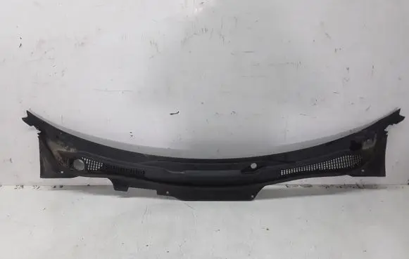 Volvo V50 Wiper trim