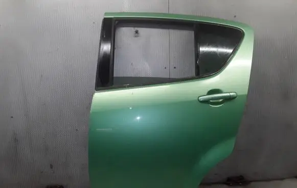 Opel Agila B Rear door