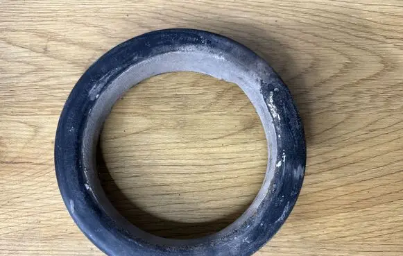 Volvo V70 Rear coil spring rubber mount 9157503