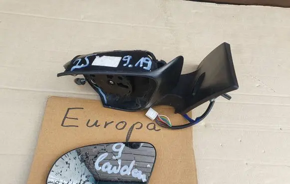 Toyota Auris E180 Front door wing mirror part 20493063