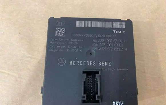 Mercedes-Benz CL C216 Gateway control module A2219006702 A2219020802 A2219016900