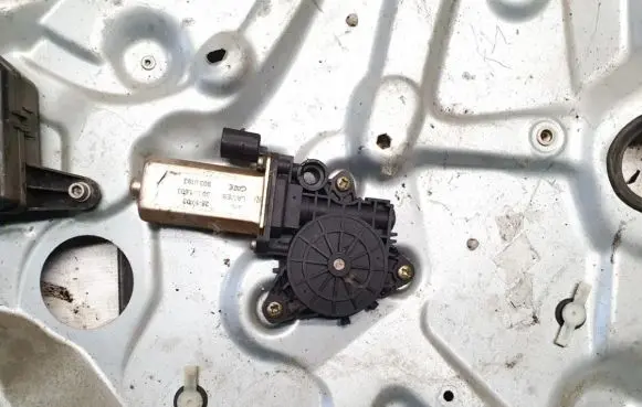 Fiat Stilo Front door window regulator motor 281003 50.001.603