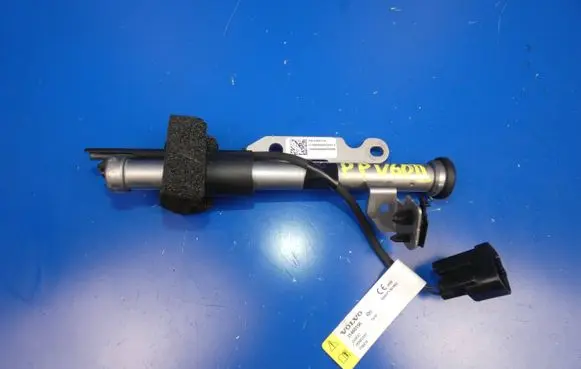 Volvo V60 Bonnet Pedestrian Airbag Actuator 31468156 000000000000 1T000000P301