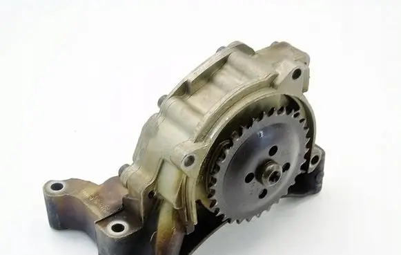 Skoda Octavia Mk1 (1U) Oil pump 03C115121N