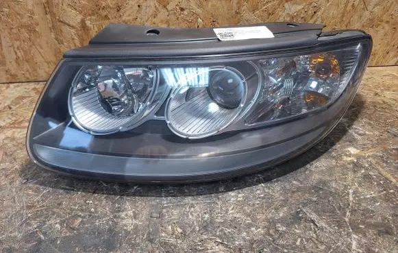 Hyundai Santa Fe Headlight/headlamp