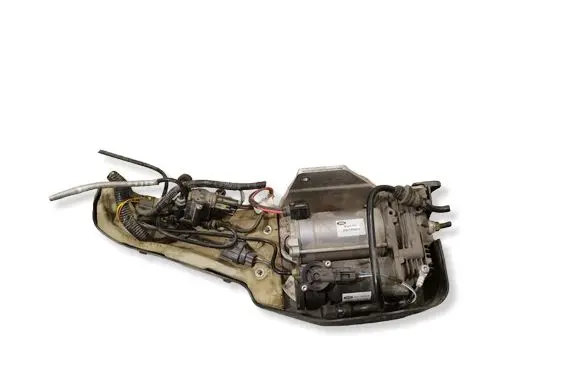 Land Rover Discovery 3 - LR3 Air suspension compressor/pump BH3219G525DE A501090451 BH323C176DA