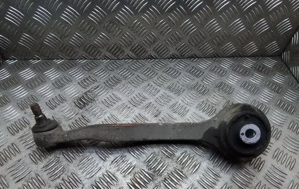 Mercedes-Benz C W204 Front lower control arm/wishbone A2043331114