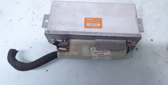 Audi 80 90 S2 B4 ABS control unit/module 0265100037 443907379C 8A1971279B
