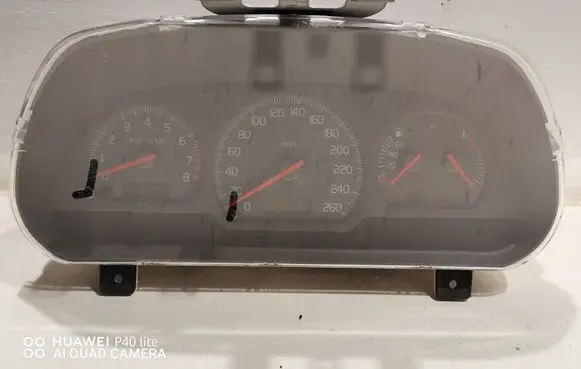 Volvo S40, V40 Speedometer (instrument cluster) 30857494F 99W05D2 SW30887707