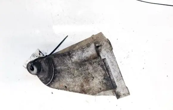 Mercedes-Benz E W211 Engine mounting bracket a6132250504