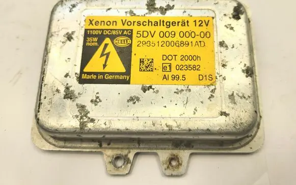 BMW 5 E60 E61 Headlight ballast module Xenon 5DV00900000