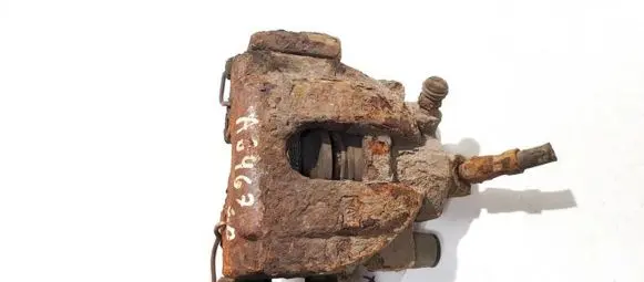 Rear brake caliper