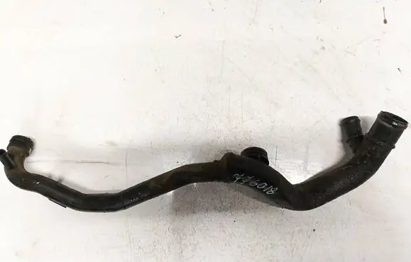Audi A4 S4 B6 8E 8H Engine coolant pipe/hose 059121071r