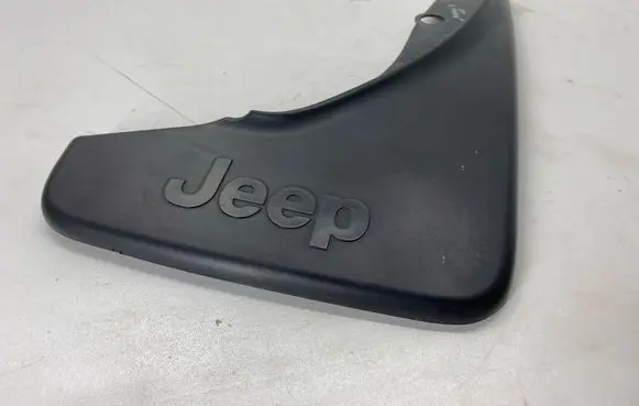 Jeep Grand Cherokee Rear mudguard 82212020AD